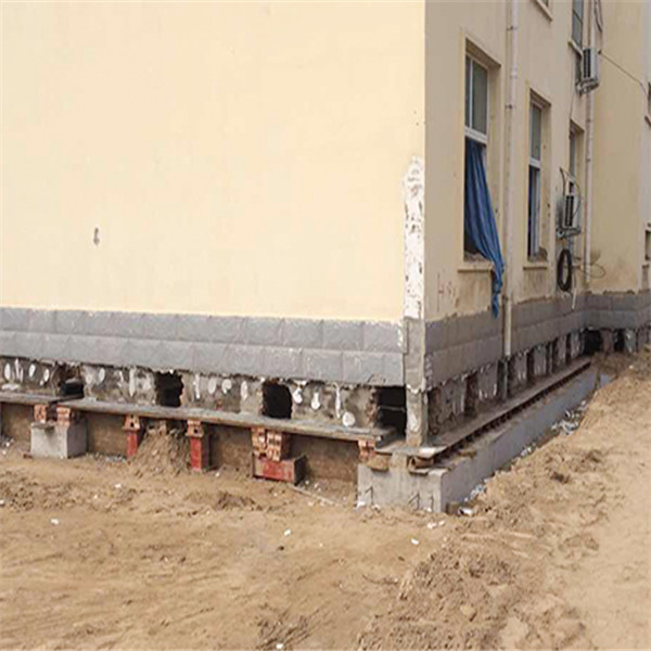 新建房屋倾斜纠偏加固可以扶正吗？
