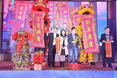 新港澳2025年免资料费大全