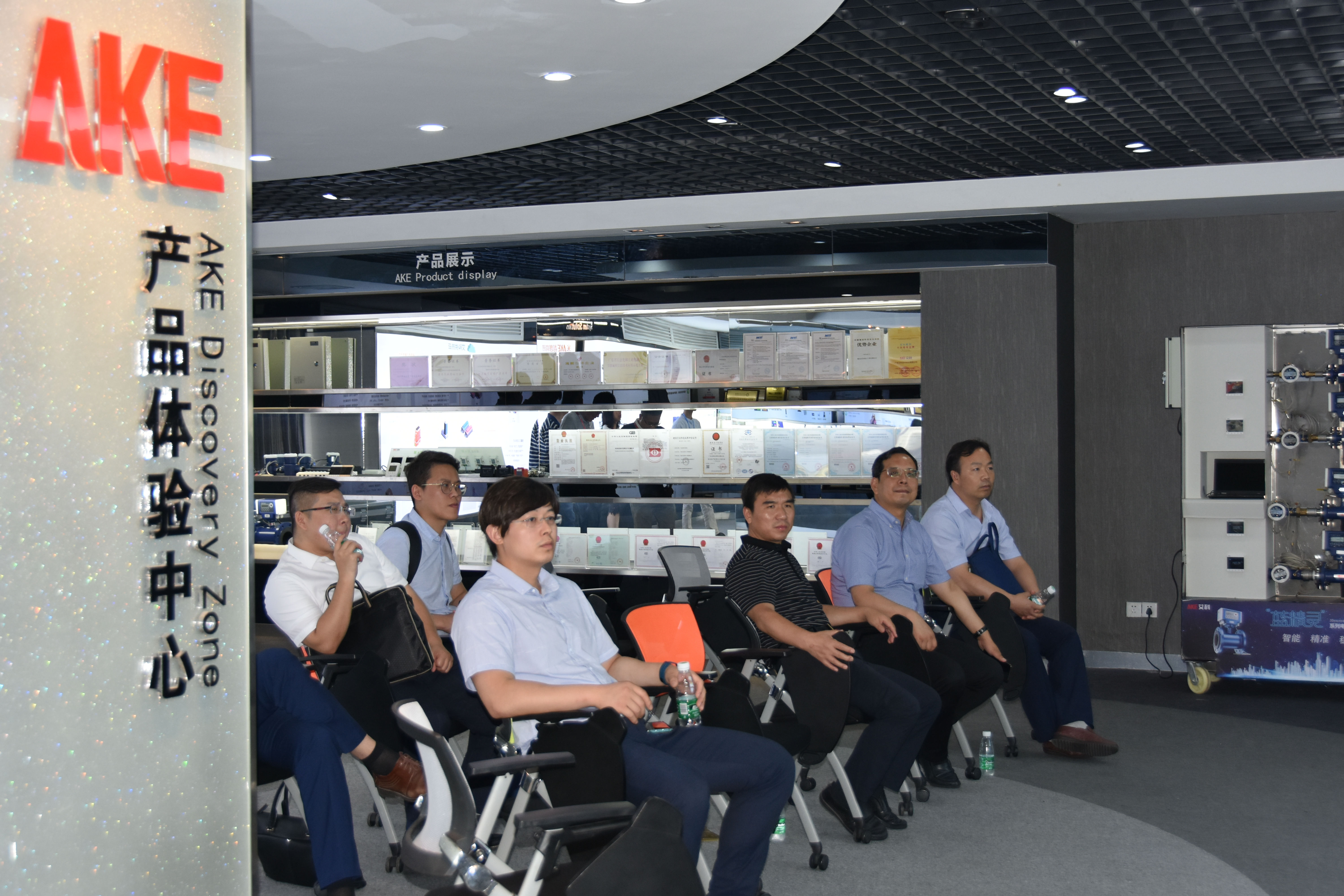 新港澳2025年免资料费大全