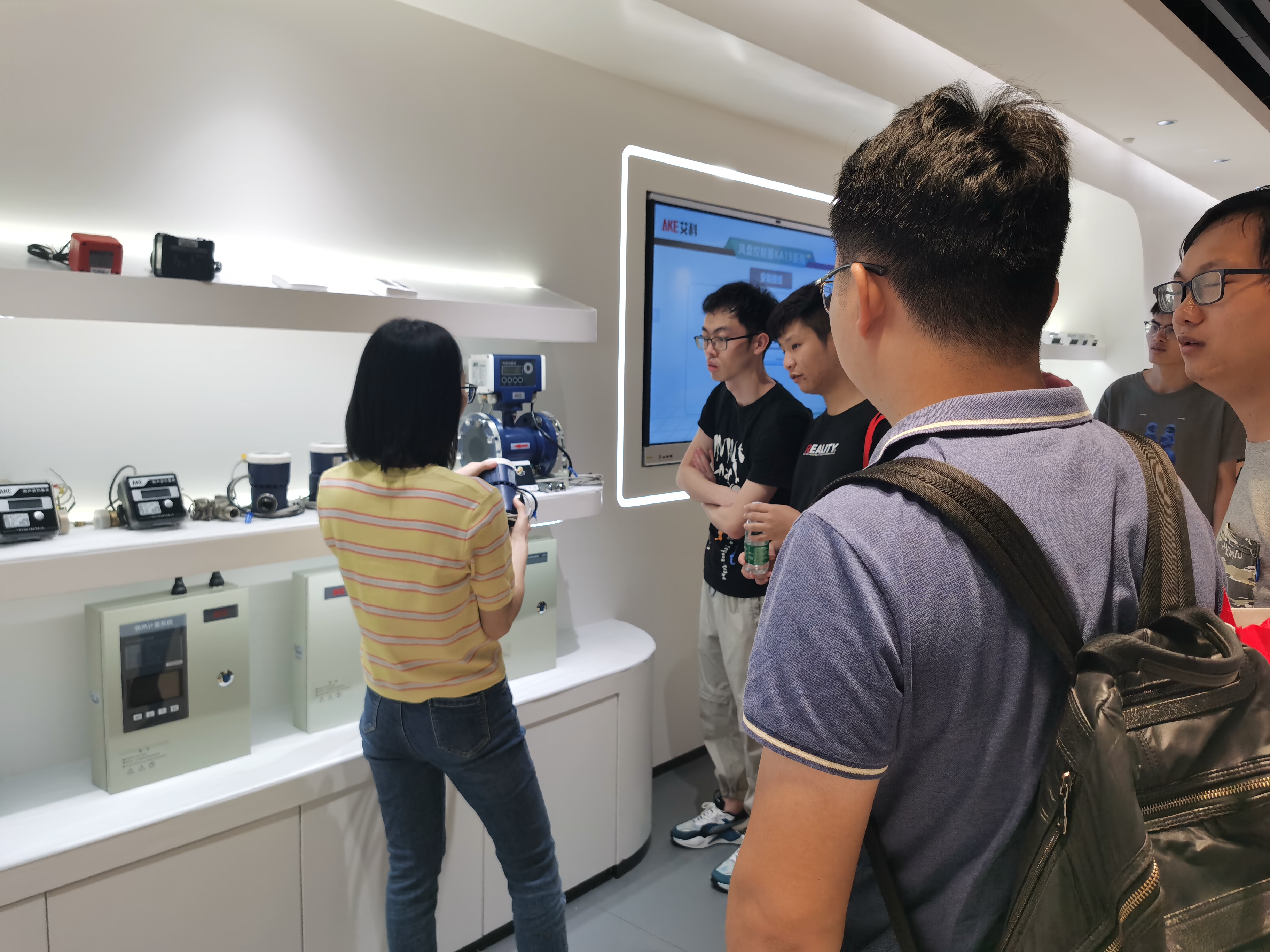 新港澳2025年免资料费大全