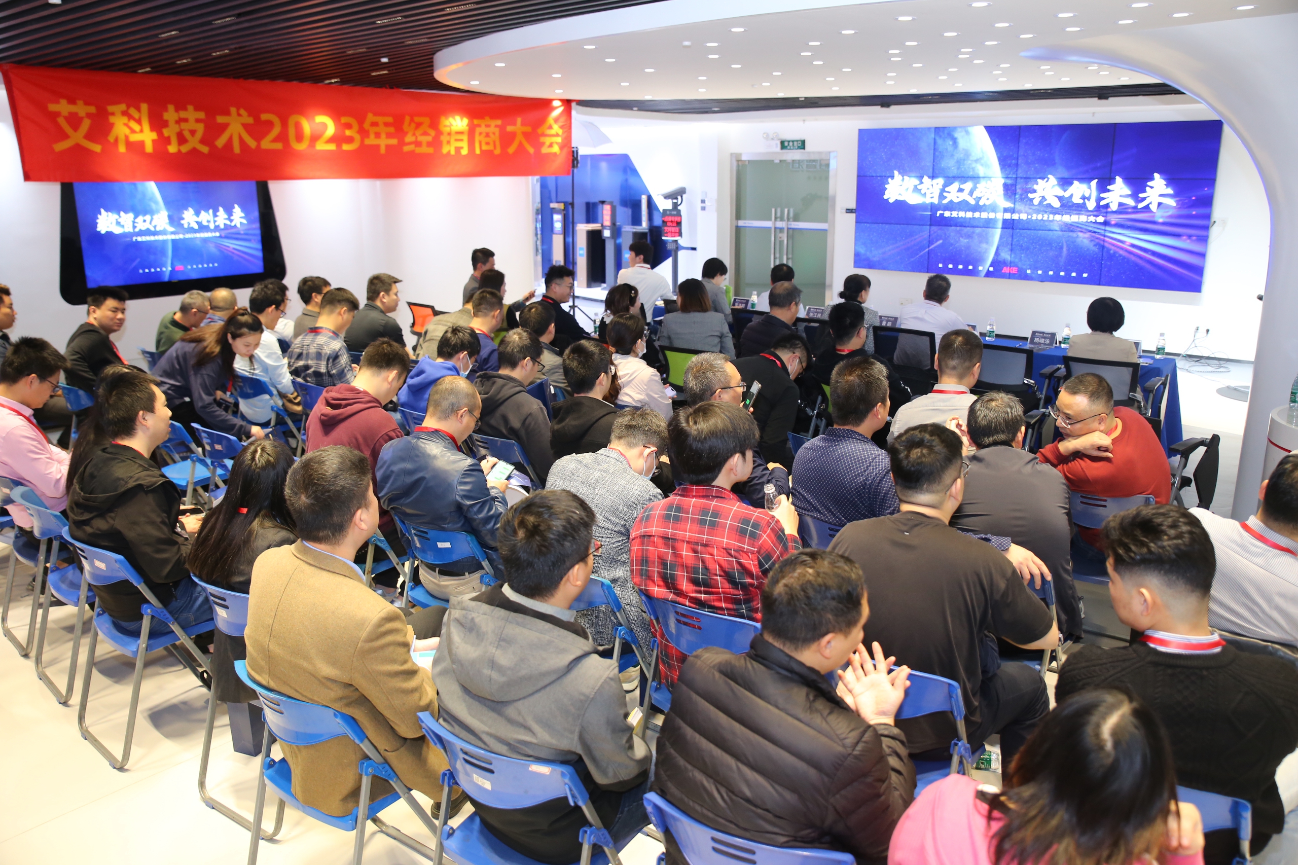 新港澳2025年免资料费大全