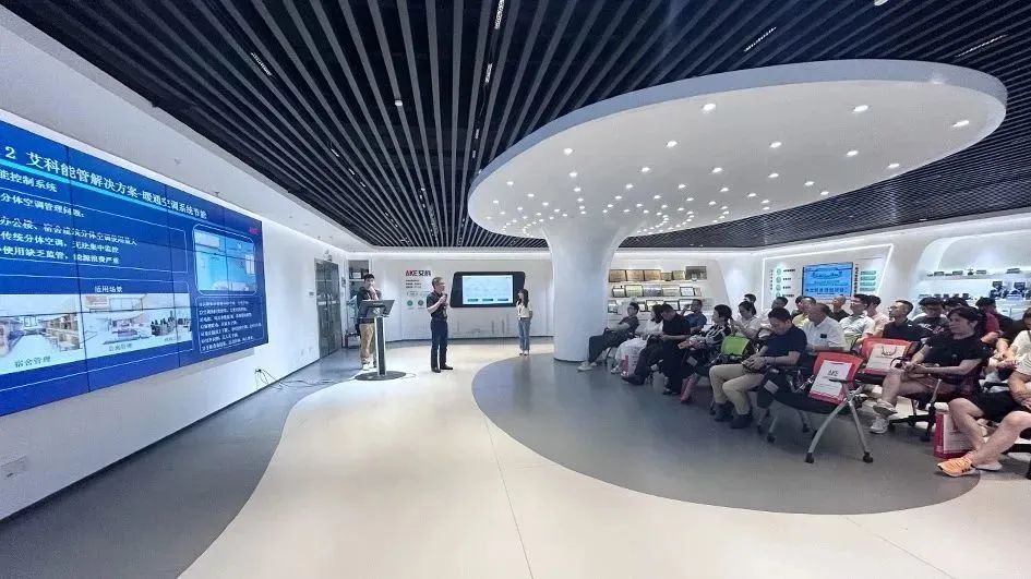 新港澳2025年免资料费大全