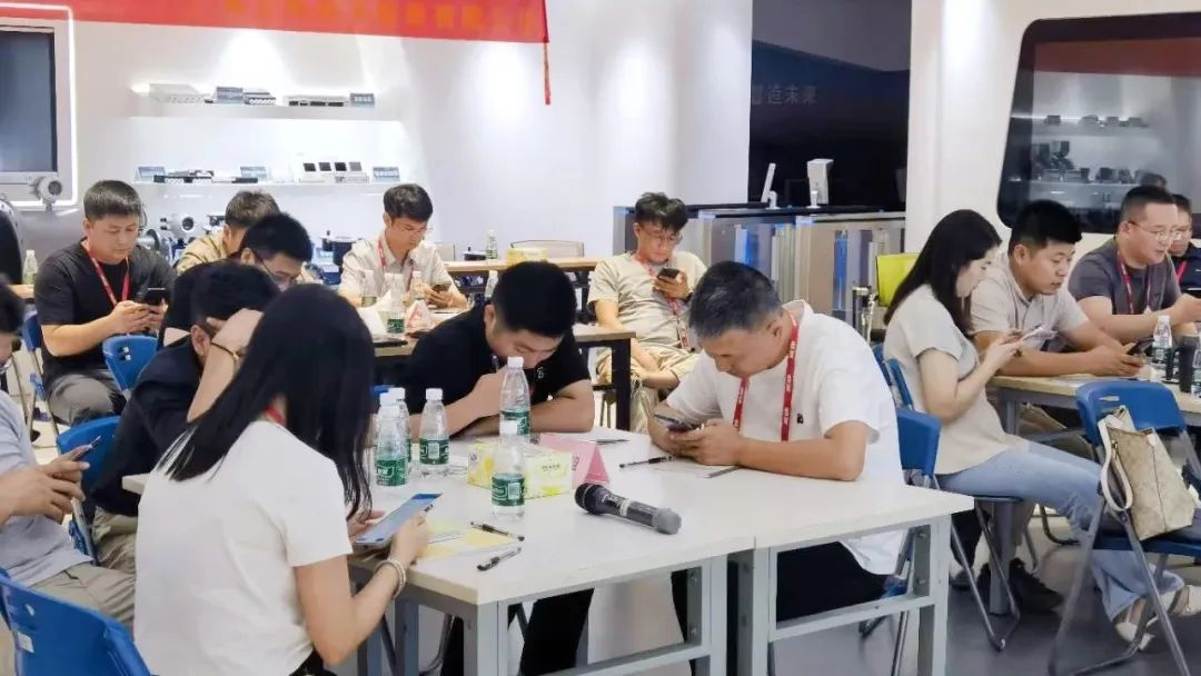 新港澳2025年免资料费大全