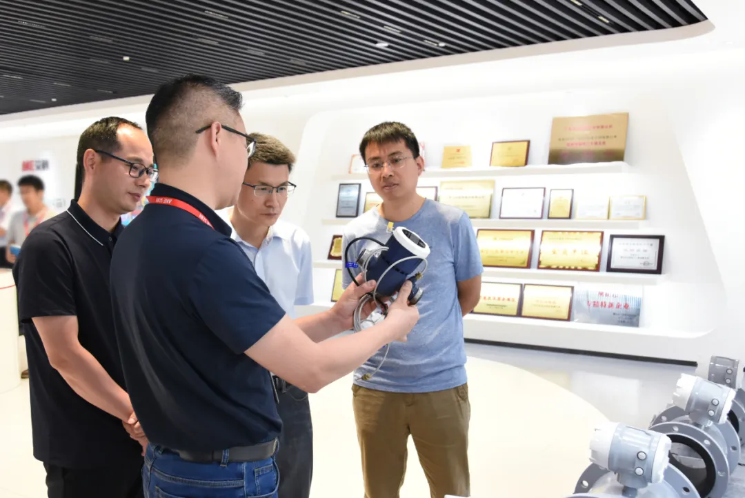 新港澳2025年免资料费大全